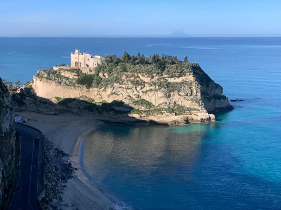 Terrazza Sabine Accomodation Tropea Exterior foto